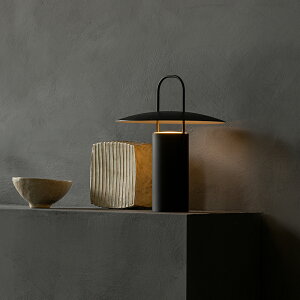 Audo Copenhagen�i�I�h�[�E�R�y���n�[�Q���j�|�[�^�u���Ɩ� Ray Portable Lamp�i���C�j�u���b�N