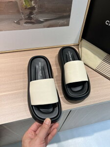 T_ Xbp y傫TCY fB[X ₷ ItBX x_ H~ ~[ JWA sandal mulez