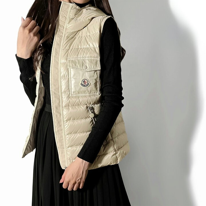 楽天市場】MONCLER モンクレール ロゴ ダウンベスト ベージュ フード 