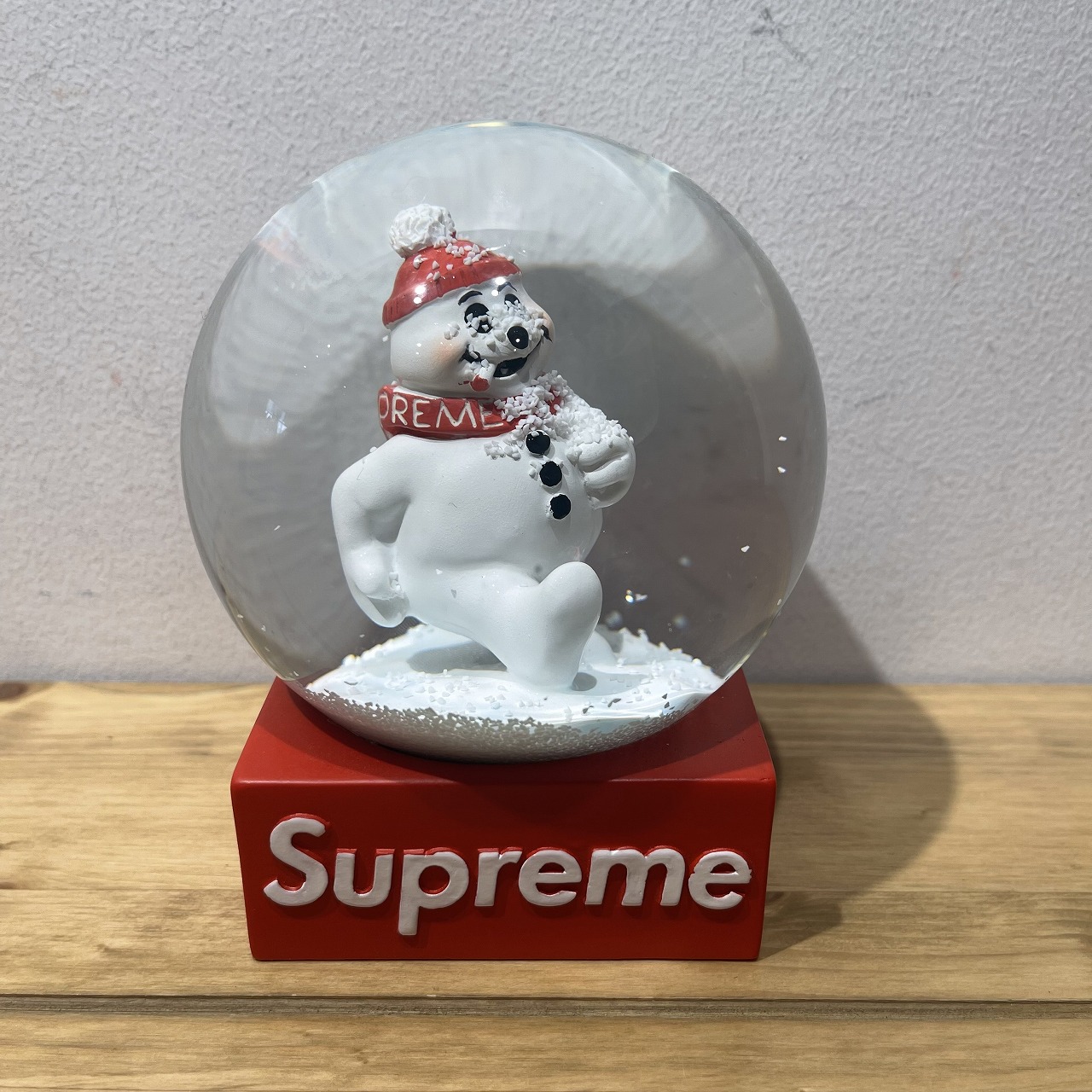 楽天市場】SUPREME 21aw Snowman Snowglobe シュプリーム スノーマン 