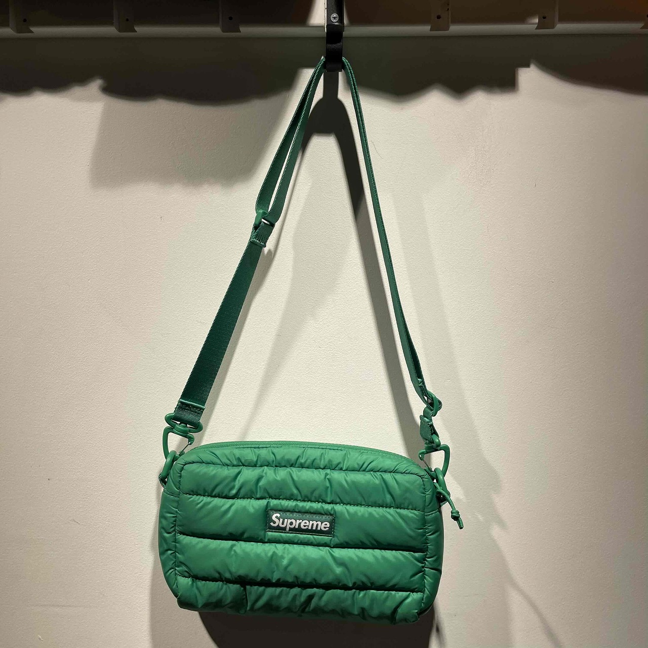 楽天市場】SUPREME 22aw Puffer Side Bag 