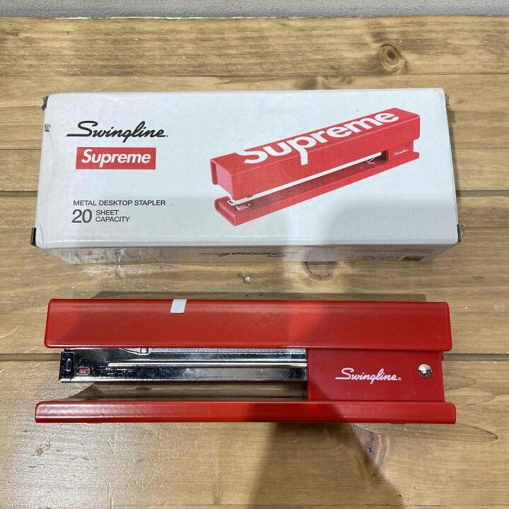 Supreme Swingline Stapler ホッチキス 提灯 （Stapler trip Supreme  