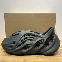 楽天市場】yeezy foam runner（靴）の通販
