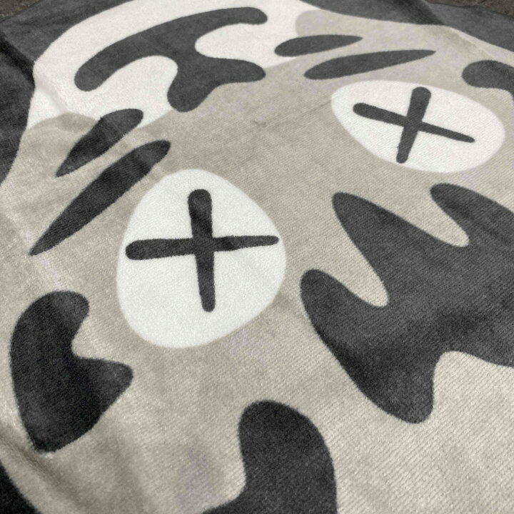 楽天市場】HUMAN MADE 24ss x KAWS KAWS MADE BEACH TOWEL XX27GD021  
