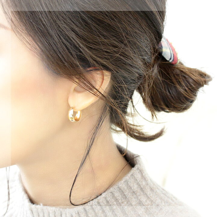 楽天市場】フープピアス K18 7mm×15mm ムーンピアス 18K 18金 ゴールド 