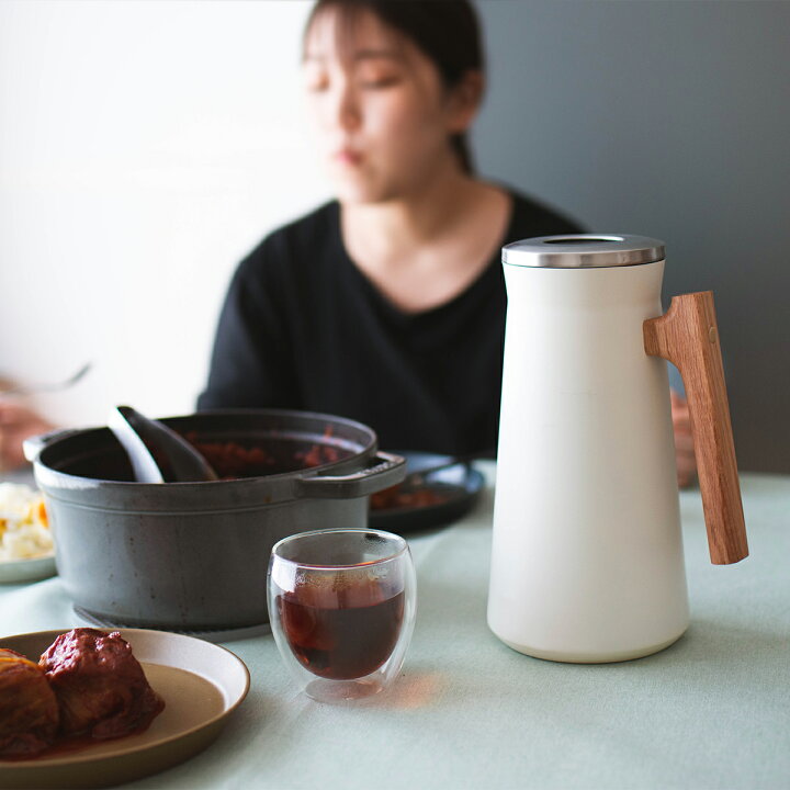 楽天市場 ステンレスポット1 6 ポット 魔法瓶 保温 保冷 断熱 1600ml 1 6l テーブルポット 卓上ポット サーモ ジャグ 真空二重構造 ステンレス 木製ハンドル 広口 洗いやすい 大容量 コーヒーポット ティーポット お茶 北欧 インテリア 雑貨 ギフト おしゃれ シンプル