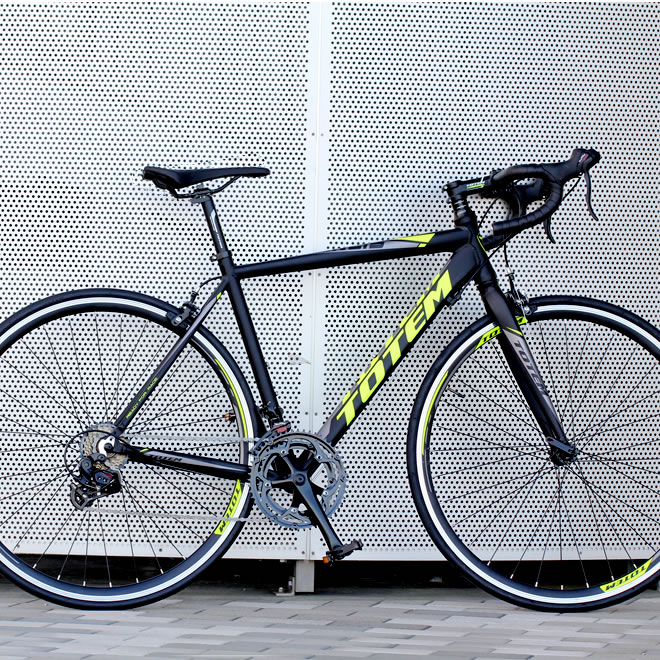 楽天市場】ロードバイク 自転車 アルミ 軽量 700C TOTEM シマノ14段