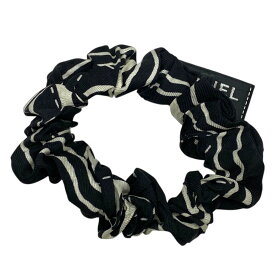 シャネル シュシュ ヘアゴム 髪留め 小物 ヘアアクセサリー ココマーク シルク ブラック ホワイト CHANEL 上品 洗練 定番