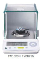 (LINEクーポン有)島津製作所 TWC623N 電子天秤Amidiaひょう量620ct 124g 校正分銅内蔵形 TWC-623N