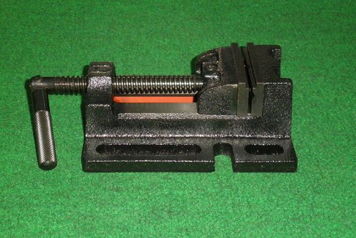 楽天市場】マキタ KK00000100 卓上ボール盤用バイス 新品 TB131 純正品 