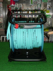 マッハ NDZG-730TC 回転台 + ロック一発カプラ + 常圧用スム−ジ−ホ−ス付C型エア−ドラム φ7X30m 新品 フジマック NDZG【プロ用からDIY、園芸まで。道具・工具のことならプロショップe-道具館に