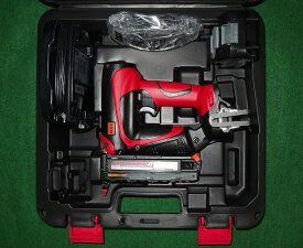 マックス TJ-35P4-BC/1850A 18V充電式ピンネイラ 本体+充電器+5.0Ah電池パックx1個+ケ－スセット 新品 TJ35P4 MAX【プロ用からDIY、園芸まで。道具・工具のことならプロショップe-道具館におまかせ！】