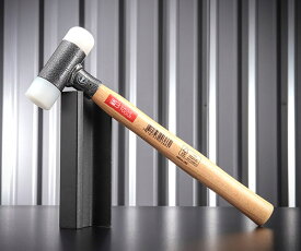 日本正規品 PBスイスツールズ 無反動ナイロンハンマー 全長320mm (300.3)(7610733003662) PB SWISS TOOLS