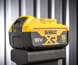 ���{���K�i �f�E�H���g 18V 5.0Ah XR Li-ion �o�b�e���[ (DCB184-JP)(4536178692007) DEWALT