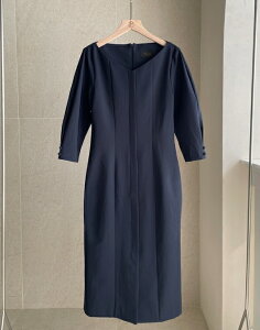 �y���������z�A�C�A���}���yI AM MARI�zEini simple H line slit one piece (belt set) / �A�C�j�V���v��H���C���X���b�g�����s�[�X(�x���g�Z�b�g)�y�����V���b�v�z