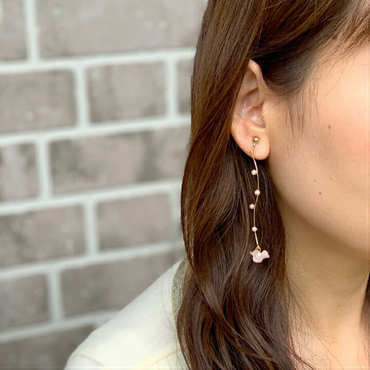 楽天市場 送料無料 パール 大ぶり ピアス イヤリング 妖精 花 レディース 女性用 ハンドメイド アクセサリー 樹脂 軽い お洒落 可愛い 痛くない 金属アレルギー対応 ギフト プレゼント アクセサリーshop Eito