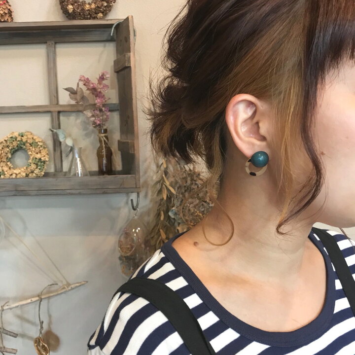 楽天市場 送料無料 べっ甲風 コットンパール ピアス イヤリング レディース 女性用 パール ハンドメイド アクセサリー 軽い 大ぶり 可愛い お洒落 シンプル 金属アレルギー対応 ギフト ビリジアン アクセサリーshop Eito
