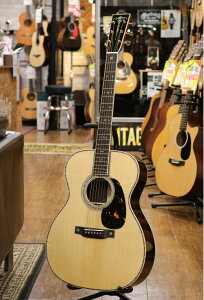 Martin 000-42Modern Deluxe#3018093 �y�������L�����y�[���E�������Е��S�z�y�����̐��w�O�X�z