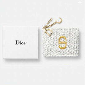 Diorミラーはどこで買える？通販でノベルティ品を確実にゲットする方法 