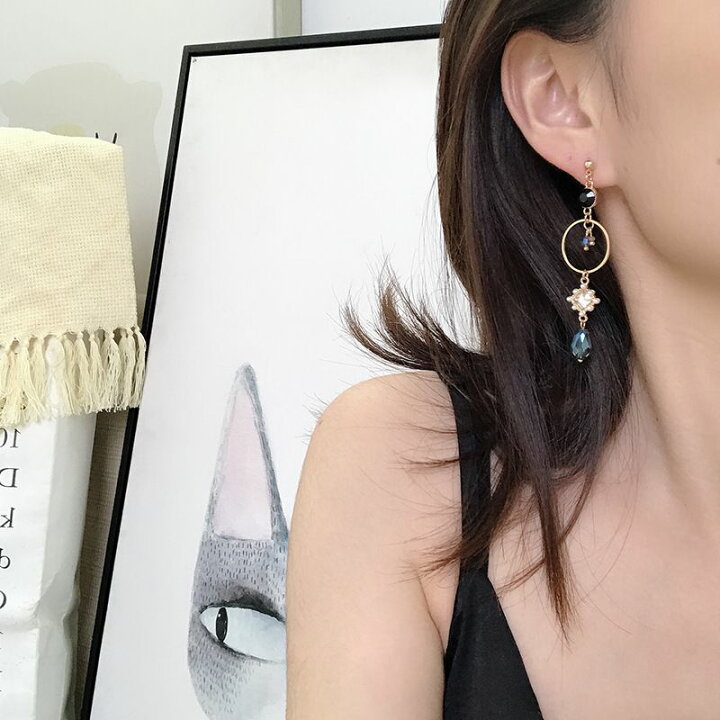 楽天市場】アシンメトリーピアス イヤリング ビジューピアス 月 
