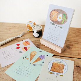 MATOKA マトカ 2026年 卓上カレンダー 木製スタンドタイプ（月曜始まり）『CHEVALET｜シュヴァレ』いわしまあゆ