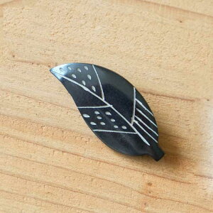 _P2{{N[|^{[u[` [t Leafb BONE BROOCH obW ob` ANZT[ s  i R nhCh k t@bV t {^jJ t i` 