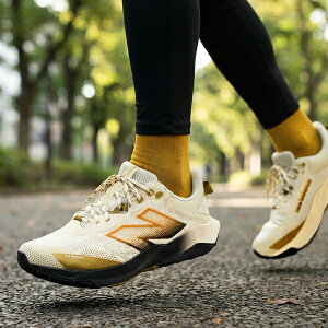 2026�H�~�V�� �������� �j���[�o�����X �X�j�[�J�[ ���L New Balance �����Y DynaSoft Nitrel v6 �i�C�g���� ���C�h 4E �g���C�� �����j���O�V���[�Y �ʊw �ʋ� �V���[�Y �C �X�|�[�c �^���C �x�[�W�� MNT
