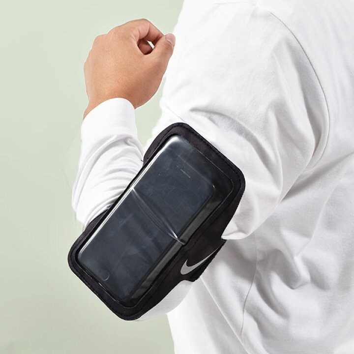 楽天市場 ゆうパケット発送 ナイキ スマホポーチ Nike リーン アームバンド プラス プリント 入れたまま操作 スマートフォン スマホ アイフォン Iphone ポーチ ケース カバー メンズ レディース Dg24 エレファント靴店
