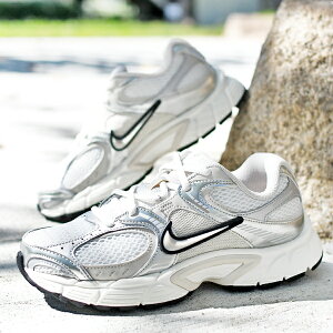  iCL Xj[J[ fB[X Y NIKE V5 RNR g iCL V[Y C zCg hq7901 2025~V