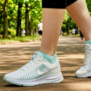 2026�ĐV�� �������� �i�C�L �����j���O�V���[�Y ���f�B�[�X NIKE �E�B�����Y ���� �f�t�@�C �X�j�[�J�[ �V���[�Y �C RUN DEFY �z���C�g �� hm9593