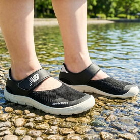 【9/18先着5000円OFFクーポン】 ニューバランス つま先保護 サンダル 水陸両用 new balance Y208 キッズ ジュニア 子供 レディース ベルクロ マジックテープ シューズ 靴 ビーチサンダル 海 プール 水遊び 海水浴 黒 Y20853LM