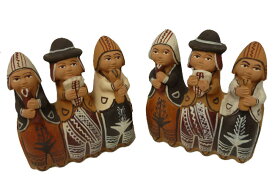 ペルー アンデス CE-026 伝統人形 素焼き3人 インディオ人形 (小）土笛 民芸品 民族商品 クスコ 可愛い 綺麗 フォルクローレ