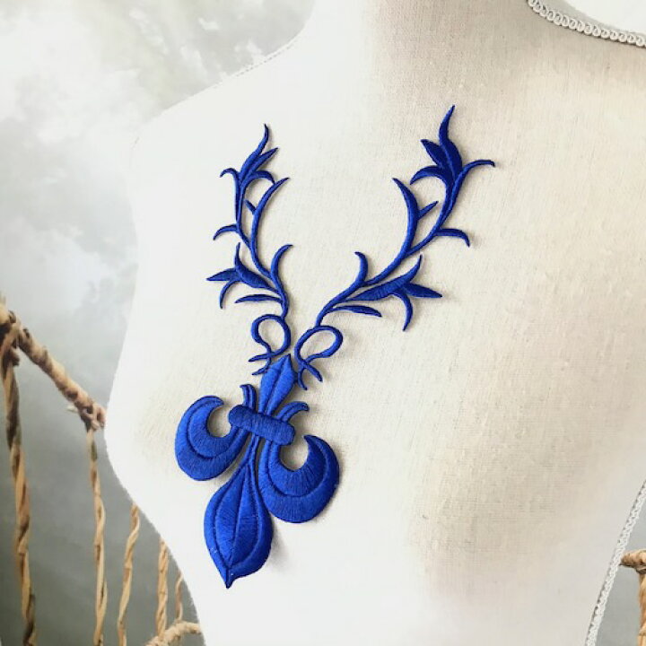 超人気の アップリケ ロイヤルブルー レオタードモチーフ アイロンワッペン アイロン接着 ネックライン モチーフ 刺繍ワッペン アップリケワッペン バトントワリング ネックライン モチーフ 刺繍ワッペン 超人気の アップリケ ロイヤルブルー レオタードモチーフ アイロンワッペン アイロン接着 アップリケワッペン バトントワリング