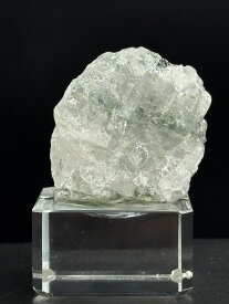 ロシア産天然フェナカイトNo.2☆鑑定書付き 水晶 クリスタル パワーストーン 天然石 原石 風水 置物 鉱物 誕生石 生年月日 幸運 ポイント 開運 金運 財運 恋愛運 健康運 事業運 パワースポット ルチル アメジスト アメジストドーム