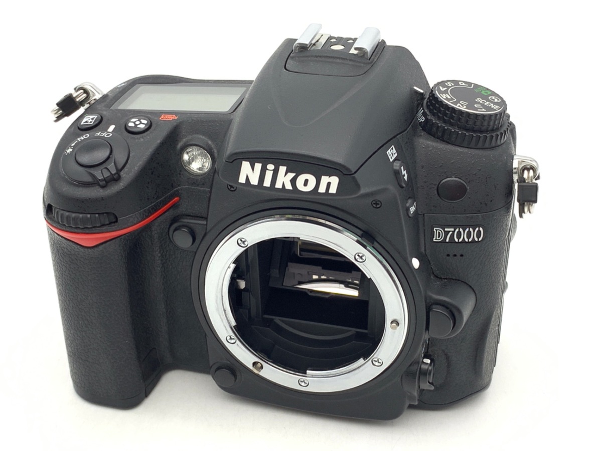 新年の贈り物 D7000 【並品】 Nikon ニコン ／デジタル一眼レフカメラ