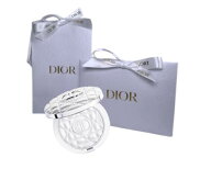 Dior　ディオールスキン フォーエヴァー グロウ ルミナイザー　06　ギフト　プレゼント　クリスマス　母…