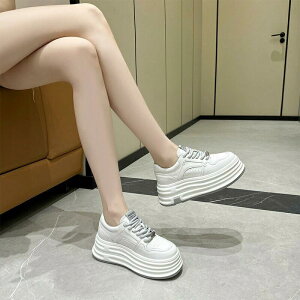 厚底 スニーカー レディース ローカット 厚手 白 秋 韓国 スポーツシューズ 6cm きれいめ 靴 おしゃれ 細身 スニーカーレディース 歩き
