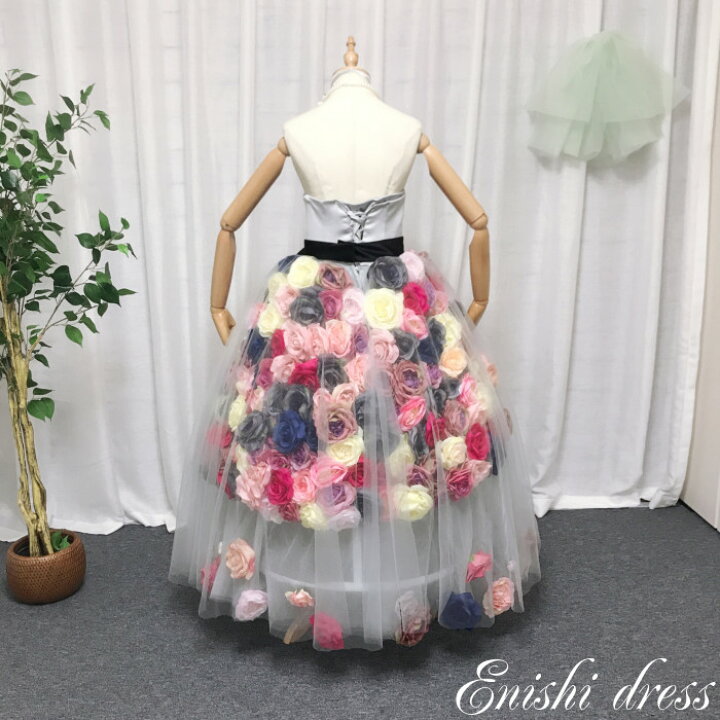 楽天市場 ウェディングドレス バラ 薔薇 造花 500個 蝶々 リボン カラフル チュール 結婚式 披露宴 二次会 前撮り パーティー おしゃれ かわいい 豪華 エレガント 高級 グレー 縁 ドレス