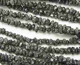 天然ブラックダイヤモンド原石　ビーズ（S）　チップ　1連（約38cm）