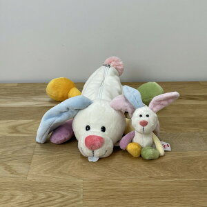 【日本正規代理店】NICI(ニキ) フィギュアペンポーチ& セット レインボーラビット フィギュアポーチ フィギュアペンポーチ キーホルダー ウサギ プレゼント アニマル 動物 ペンケース ペン