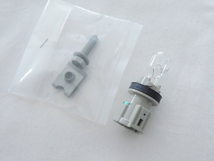 楽天市場】ニッサン純正 後期型R34 スカイライン GT-R新品 純正 右 