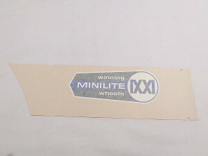 XYL L700 E L710~ E ~W[m p~jCg TChfJ[E ^] CiFXȎԎɗp\