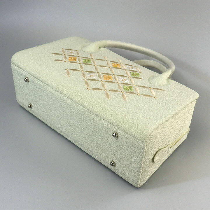 楽天市場】衿秀 公式 バッグ 和装 着物 利休 ばっぐ bag 縮緬に刺繍 花  
