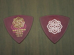 yESPcXzMASTER8 JAPAN PicksINFINIX TRIANGLE Hard Polish with Rubber Grip0.6mm 1[sbNApickAM^[Ax[X]