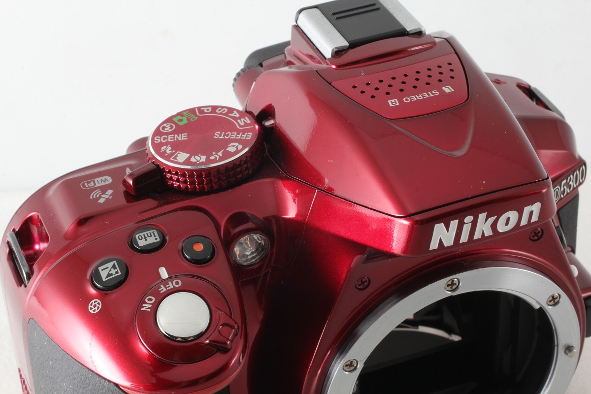 楽天市場】【中古】ニコン Nikon D5300 18-140 VR レンズキット レッド