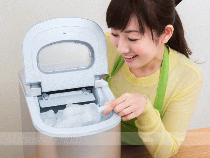 楽天市場】【ポイント最大47倍！27日1:59まで】ベルソス 製氷機 自動