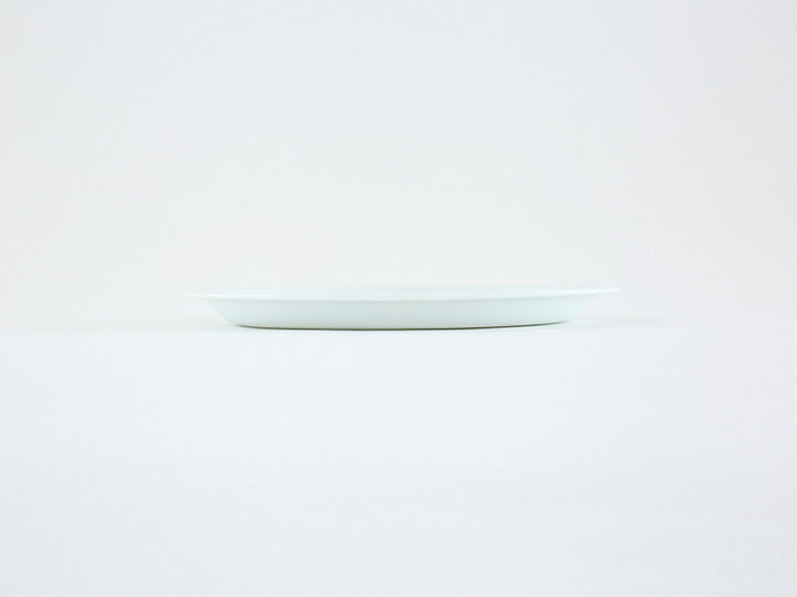 楽天市場】【有田焼 磁器】1616/ arita japan CMA OvalFlat220 (White)【食器 arita 1616  イチロクイチロク CMA セシリエ・マンツ オーバルプレート ギフト】 : esprit lifestyle store