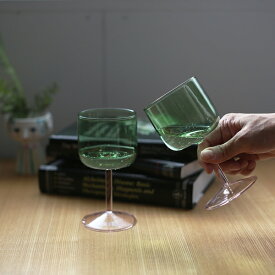 正規取扱店 HAY TINT WINEGLASS SET OF 2（Green and pink）AB530-A668-AL49【ヘイ ワイングラス ティント 食器 ホウケイ酸 耐熱 北欧 デンマーク 雑貨 ギフト お祝い 結婚祝い ホワイトデー】