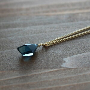 ロンドンブルートパーズ ラフドロップ ペンダント ネックレス 天然石 小さめ ブルー 青 ネイビー 紺 ゴールド K14GF 小豆チェーン シンプル 大人可愛い カジュアル 一粒 お守り 12月誕生石