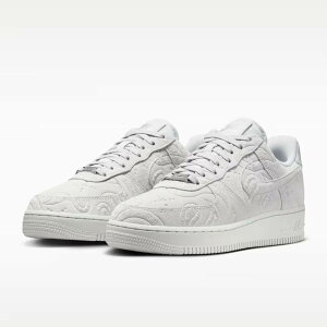 �y�i�C�L(NIKE)�zWMNS AIR FORCE 1 07 PRM+ IO1259-002